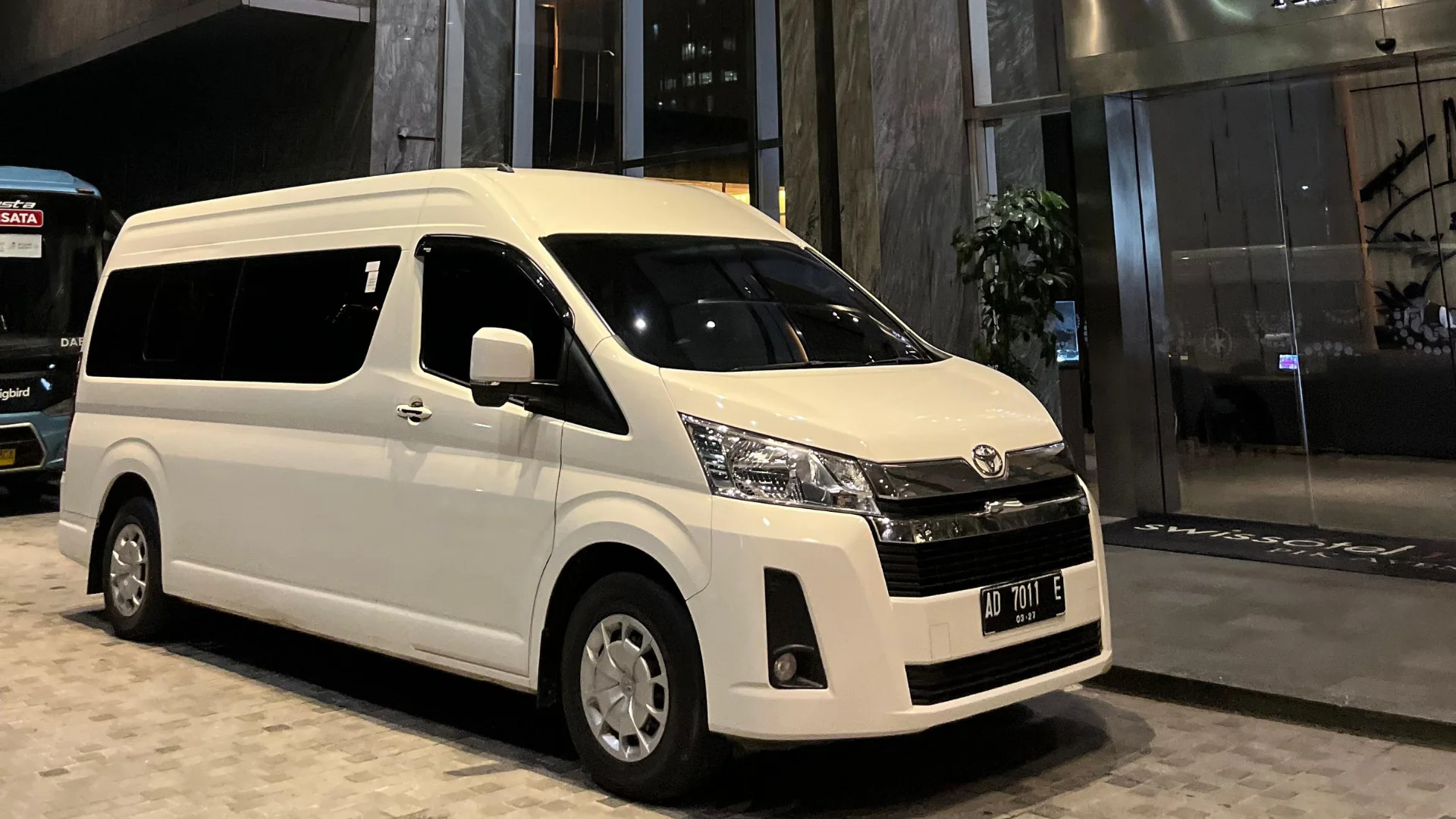 Luxury Car Rental In Bandung -hiace premio luxury rental