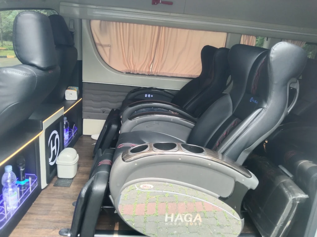 Hiace Premio Luxury Rental – 8–9 Seat | Ciptrarent